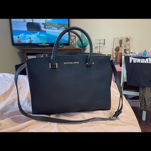 Michael Kors Selma Large Handbag